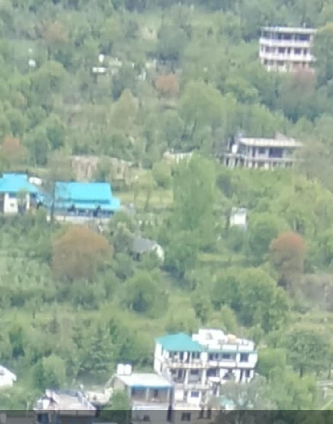 Tirthan Crest Homestay Banjār Eksteriør billede